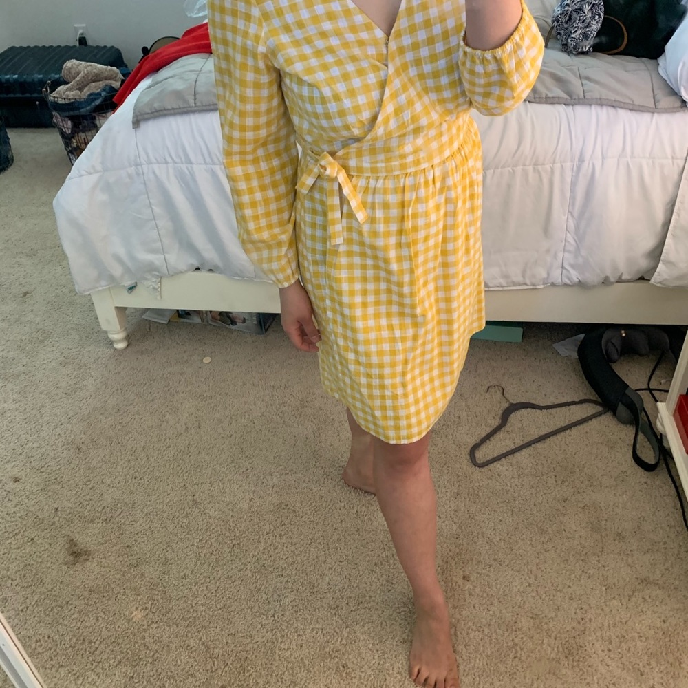 [Old Navy] Gingham Wrap Dress - Picture 6 of 8